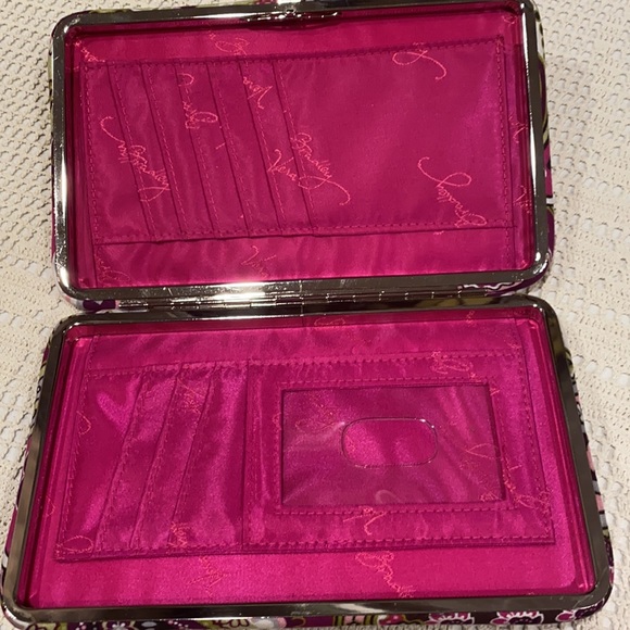 Vera Bradley Clutch - Picture 6 of 7